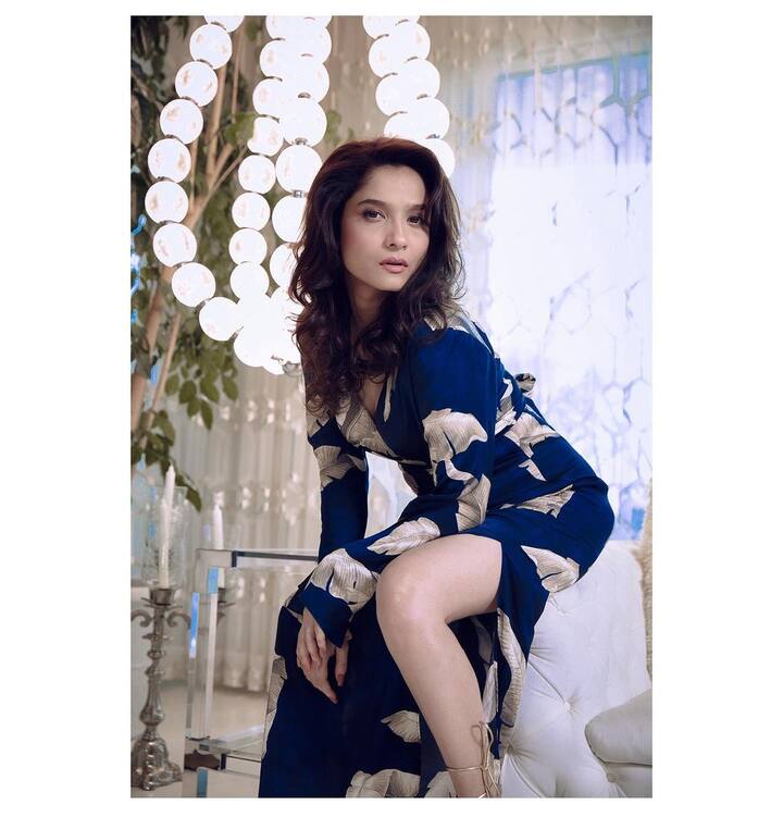 अभिनेत्री अंकिता लोखंडे वेगवेगळ्या मालिका आणि चित्रपटांमधून प्रेक्षकांच्या भेटीस येते (फोटो सौजन्य :lokhandeankita/इंस्टाग्राम)