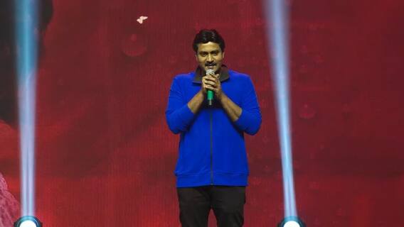 Sunil About Allu Arjun | సినిమాలోనే కాదు.. స్టేజ్ పైనా సునీల్ అదరగొట్టేశాడు | ABP Desam