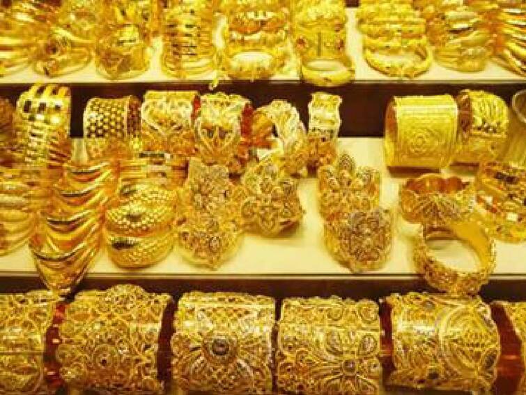 gold and silver price hikes up continuously- gold and silver price for November 7 Gold Rate : கிடுகிடுவென உயர்ந்த தங்கம் விலை.. மக்களே இன்றைய நிலவரம் இதுதான்..