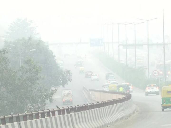 Delhi NCR Weather and Pollution Updates Air Quality Index of Delhi Noida Gurugram Recorded in Very Poor Category Today Delhi-NCR Weather and Pollution Updates: दिल्ली-एनसीआर में वायु प्रदूषण नहीं हो रहा कम, हवा अभी भी बहुत खराब, जानें- आज कैसा रहेगा मौसम?