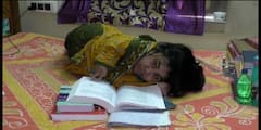 উচ্চতা ৩ ফুট, হাজারও শারীরিক প্রতিবন্ধকতা সত্ত্বেও ৯৯.৩১ শতাংশ পেয়ে নেট উত্তীর্ণ পিয়াসা