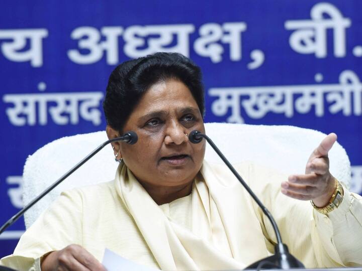 Himachal Pradesh Assembly Election 2022 BSP Chief Mayawati target BJP and Congress in Solan railly HP Election 2022: मायावती ने BJP और कांग्रेस पर जमकर साधा निशाना, कहा- 'ये जनता का शोषण करने वाली पार्टियां'
