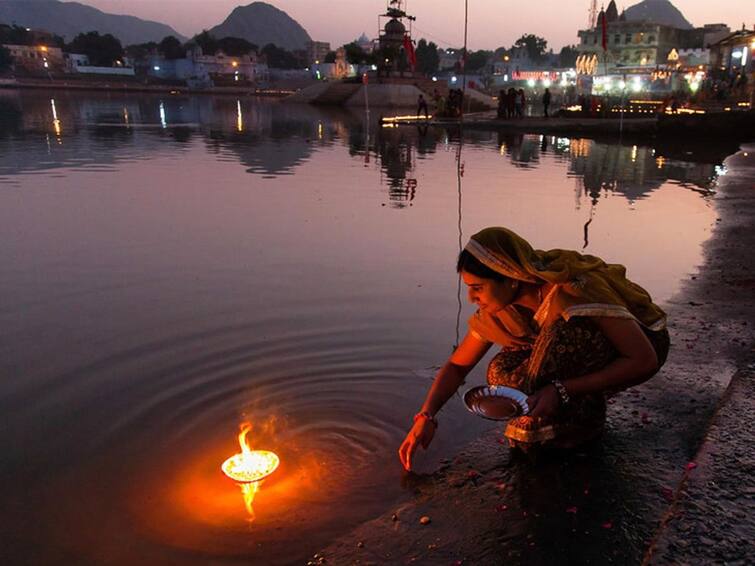 Kartik Purnima 2022 Puja Muhurat Snan Daan Significance Tulasi Vivah Kartik Purnima 2022: દેવ દિવાળીના દિવસે બની રહ્યા છે ત્રણ શુભ યોગ, જાણો મુહૂર્ત