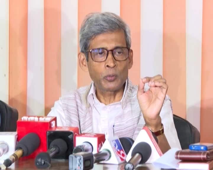 President of West Bengal Primary Education Board Goutam Paul announces Primary TET schedule for this year Primary TET : চলতি বছরে প্রাথমিক টেটের দিন ঘোষণা