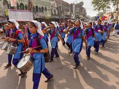 Gurupurab 2022: Sikh Devotees Engage In Preparation To Mark Birth Anniversary Of Guru Nanak — SEE PICS