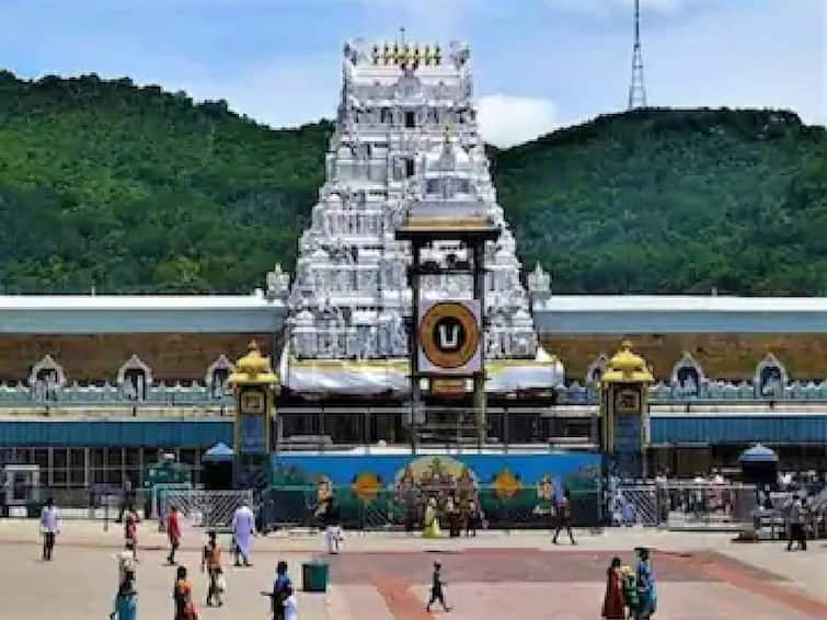 temples will remain shut on behalf of full lunar eclipse 2022 Lunar eclipse 2022:  இன்று சந்திர கிரகணத்தின்போது மூடப்பட்ட முக்கிய கோவில்கள் எவை?