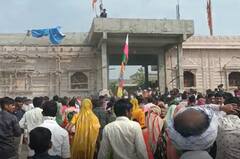 ધાનેરાના વાલેર ગામ ખાતે દેવ દિવાળીનો યોજાયો મેળો, હૈયેહૈયું દળાય એટલા ભક્તો ઉમટ્યા, જુઓ તસવીરો