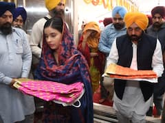 CM भगवंत मान ने पत्नी संग तख्त श्री केसगढ़ साहिब में टेका मत्था, कहा- पंजाब में भाईचारा बरकरार रहे