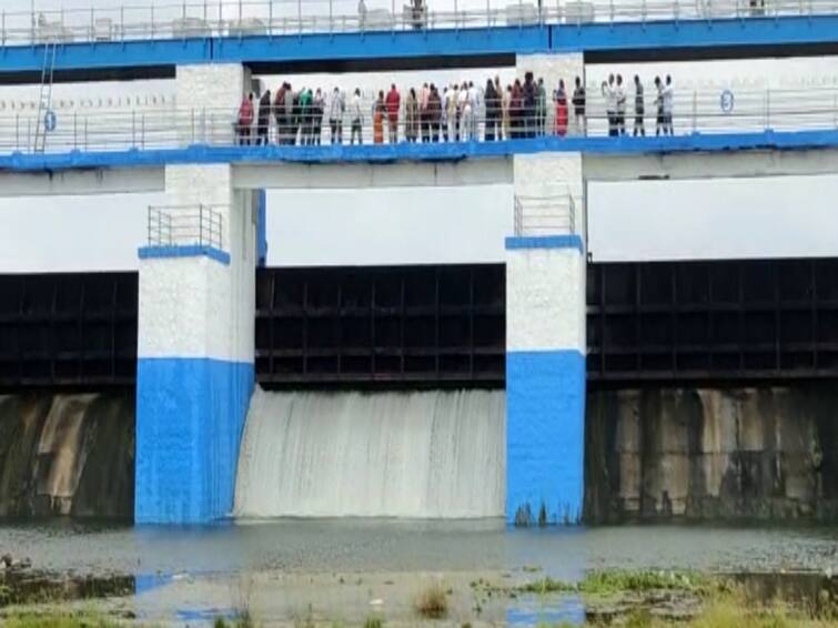 chembakkam lake water flooded  water level in  Lake is 400 cubic meter outflow Chembarambakkam Lake:  மீண்டும் வெளுக்கும் மழை.. செம்பரம்பாக்கம் ஏரி நிலவரம் என்ன?