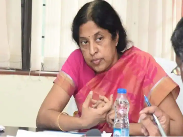 Telangana High Court Acquits IAS Y Srilakshmi From Obulapuram Mining Case