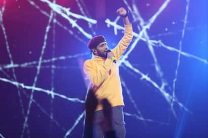 जानिए कौन हैं MC Square उर्फ अभिषेक बैसला ? हसल 2.0' का जीता है खिताब जानिए कौन हैं MC Square उर्फ अभिषेक बैसला ? हसल 2.0' का जीता है खिताब
