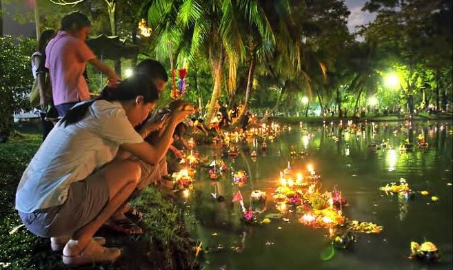 Loy Krathong Festival 2022: తెలంగాణలోనే కాదు థాయిలాండ్ లో కూడా బతుకమ్మ సంబురాలు, అక్కడ ఏ పేరుతోనే తెలుసా !