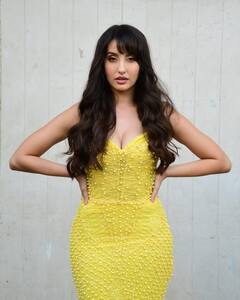 Glamrous Looks: Nora Fatehi अपने हर लुक से ढाती हैं कहर, इनकी खूबसूरती के साथ साथ ग्लैमरस अवतार के भी दीवाने हैं फैंस