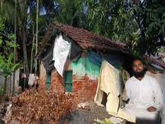 মাদ্রাসায় পড়ানো আর জামাকাপড়ের ব্যবসার আড়ালে জঙ্গি কার্যকলাপ? কাশ্মীরে আল কায়দা জঙ্গি সন্দেহে গ্রেফতার হাওড়ার ছেলে