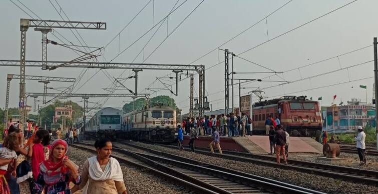 54-year-old woman run over by Vande Bharat Express train near Anand Anand: વંદે ભારત ટ્રેનની અડફેટે આવી જતા મહિલાનું મોત, પોલીસે શરૂ કરી તપાસ