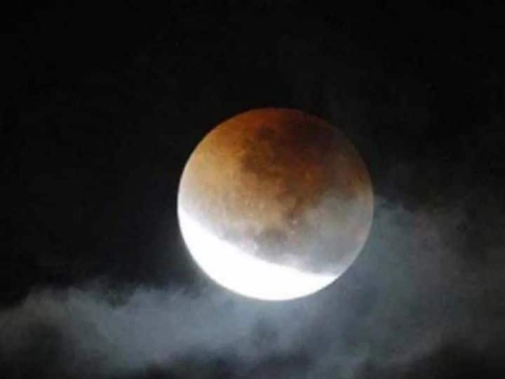 chandra grahan 2022 know rahu ketu secret story behind lunar eclipse astrology marathi news Chandra Grahan 2022 : चंद्रग्रहणामागील राहू-केतूची पौराणिक कथा काय आहे? जाणून घ्या