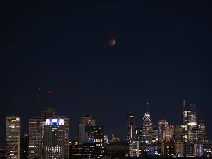Lunar Eclipse 2022: Beaver Blood Moon lunar eclipse as seen in the skies of Philadelphia, United States, on November 8, 2022. This was the last total lunar eclipse for three years (Photo: Getty)