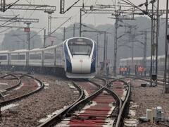 गुजरात में पटरी पार कर रही थी महिला, वंदे भारत एक्सप्रेस ट्रेन की चपेट में आने से हुई दर्दनाक मौत