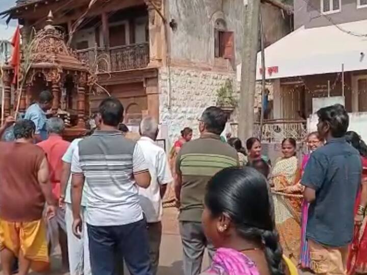 शहापूर येथील श्री विठ्ठल देवस्थानचा रथोत्सव मानकरी आणि भक्तांच्या उपस्थितीत पार पडला.