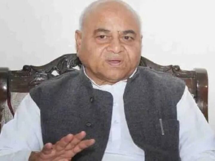 Bhind News: नेता प्रतिपक्ष गोविंद सिंह की सुरक्षा में बड़ी चूक, लोडेड कट्टा लेकर पास पहुंचा युवक, समर्थक पर ताना MP News Big lapse in security of Leader of Opposition Govind Singh in Bhind during bharat jodo yatra ann Bhind News: नेता प्रतिपक्ष गोविंद सिंह की सुरक्षा में बड़ी चूक, लोडेड कट्टा लेकर पास पहुंचा युवक, समर्थक पर ताना