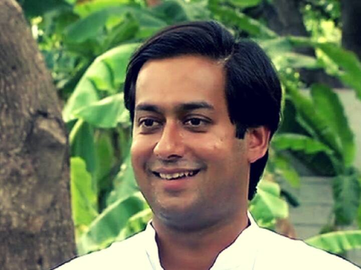 MP Politics: ज्योतिरादित्य सिंधिया के गढ़ में सेंध लगाएगी कांग्रेस! दिग्विजय सिंह के बेटे को मिली कमान MP News Congress has fielded Jaivardhan Singh son of Digvijay Singh in against Jyotiraditya Scindia ANN MP Politics: ज्योतिरादित्य सिंधिया के गढ़ में सेंध लगाएगी कांग्रेस! दिग्विजय सिंह के बेटे को मिली कमान