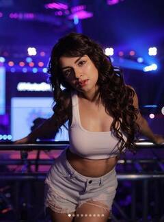 Avneet Kaur: ਅਵਨੀਤ ਕੌਰ ਨੇ ਬਿਖੇਰਿਆ ਆਪਣੇ ਸਟਾਈਲ ਦਾ ਜਲਵਾ, ਸ਼ਾਰਟ ਡਰੈੱਸ 'ਚ ਫੋਟੋ ਪੋਸਟ ਕਰਕੇ ਵਧਾਇਆ ਪਾਰਾ