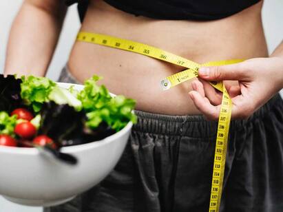 Rice is the best way to reduce weight loss Weight loss: எடையும் கட்டுக்குள் இருக்கணும்.. சாதமும் சாப்பிடணும்னு நினைக்கிறீங்களா? நிபுணர் அறிவுரை இதுதான்..