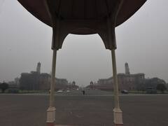 Delhi: After A Cloudy Tuesday, IMD Predicts Light Rain On Wednesday