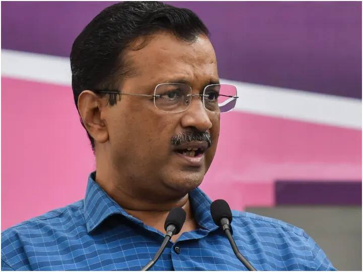 Delhi CM Arvind Kejriwal retaliates on BJP allegations If I am terrorist corrupt then arrest me Delhi: बीजेपी के आरोपों पर सीएम अरविंद केजरीवाल का पलटवार, कहा- मैं आतंकी या भ्रष्ट तो गिरफ्तार करो ना