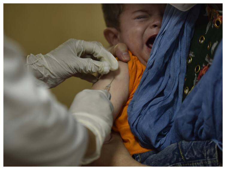 maharashtra News Aurangabad News Measles outbreak in Aurangabad  As many as 237 suspected patients in the last 19 days Measles Disease: औरंगाबादमध्ये गोवरचा उद्रेक, गेल्या 19 दिवसांत तब्बल 237 संशयीत रुग्ण