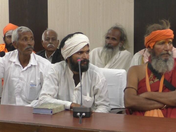 Bharatpur saint again gave warning of self immolation demand for closure of crusher in Rajasthan ANN Bharatpur News: एक और साधु ने दी आत्मदाह की चेतावनी, जानें- इस बार क्या है मांग?