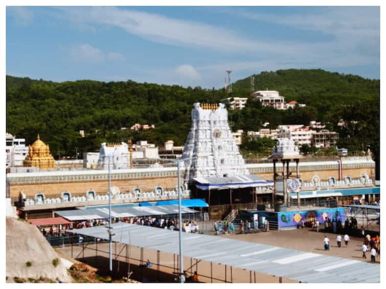 Tirupati Temple Special Entry Darshan Tickets Rs 300 December Month Released by TTD November 11 Check How to Book Ticket Andhra Pradesh: TTD To Release Special Darshan Tickets Of Rs 300 For December On Friday