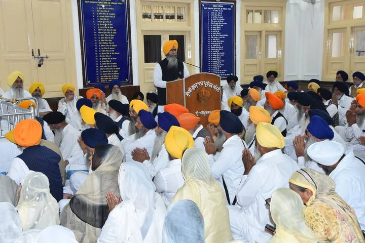 ਇਸ ਵਾਰ ਪ੍ਰਧਾਨ ਦੇ ਅਹੁਦੇ ਲਈ ਚੋਣ ਲਿਫਾਫਿਆਂ ਰਾਹੀਂ ਨਹੀਂ ਸਗੋਂ ਪਰਚੀ (ਵੋਟਿੰਗ) ਰਾਹੀਂ ਹੋਵੇਗੀ।