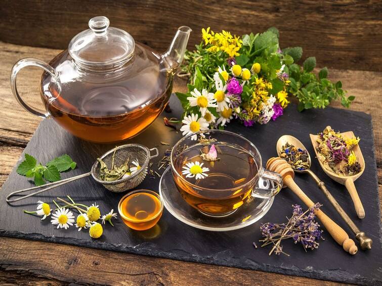 Chamomile Tea And 5 Immunity Boosting Drinks For Sore Throat (Recipes Inside) Immunity Boosting Drinks: நோய் எதிர்ப்பு சக்தியை அதிகரிக்கும் தேநீர் வகைகள்.. தினமும் ஒன்னு செலக்ட் பண்ணுங்க..