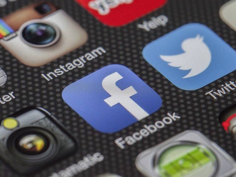 Meta Layoffs Facebook owner Meta to Layoff more than 11000 Staff Says Mark Zuckerberg Facebook Meta Layoffs:11,000 ஊழியர்களை பணி நீக்கம் செய்த ஃபேஸ்புக் நிறுவனம்; ஏன் தெரியுமா?