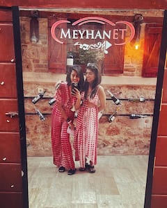 Niharika Konidela: టర్కీలో ఫ్రెండ్స్ తో కలిసి ఎంజాయ్ చేస్తున్న మెగా డాటర్ నిహారిక