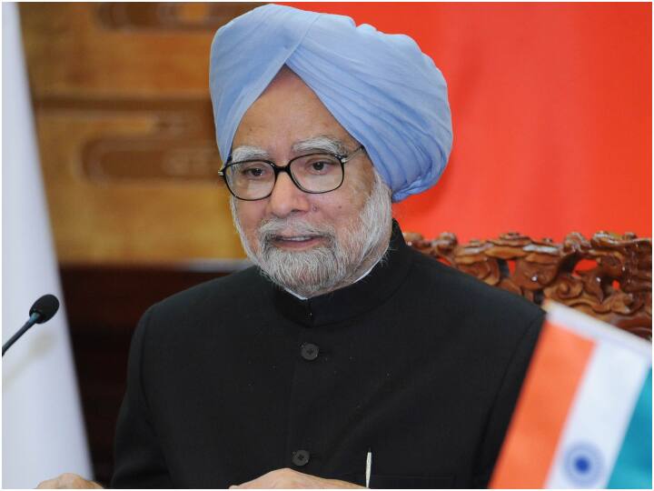Indians new generation increased pressure on government to work media should be alert says Manmohan Singh भारतीयों की नई पीढ़ी ने सरकार पर बढ़ाया काम करने का दबाव, मीडिया भी रहे चौकन्ना- पूर्व पीएम मनमोहन सिंह