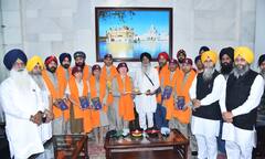 ਬ੍ਰਿਟਿਸ਼ ਫੌਜ ਦੇ ਅਧਿਕਾਰੀਆਂ ਦਾ ਵਫ਼ਦ ਸੱਚਖੰਡ ਸ੍ਰੀ ਹਰਿਮੰਦਰ ਸਾਹਿਬ ਵਿਖੇ ਨਤਮਸਤਕ