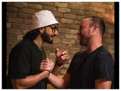 Ranveer Singh Meets Cricketer AB de Villiers. See Pics Of The Actor's Meeting With 'Mr.360'