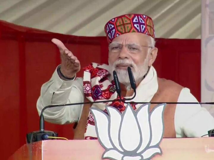 Himachal Pradesh Assembly Election 2022 PM Narendra Modi Speech in Sujanapur and Attacks on Congress HP Assembly Election 2022: 'कांग्रेस को हिमाचल की चिंता नहीं, BJP की सरकार बनाएगी जनता', सुजानपुर में बोले PM मोदी