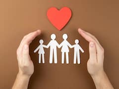 Health Insurance Tips: हेल्थ इंश्योरेंस खरीदने के बाद नहीं होगा पछतावा, बस इन 5 बातों का रखें ध्यान