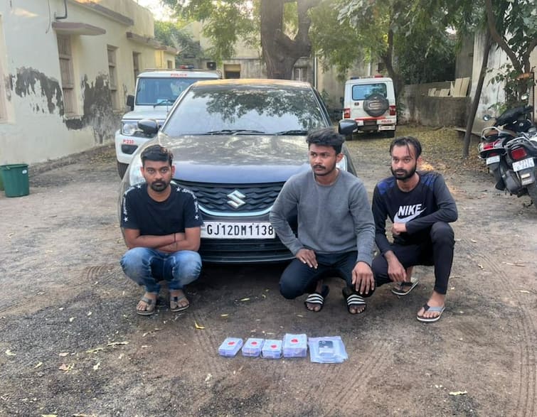 SOG arrests 3 people with MD drugs in Kutch Kutch: કચ્છમાં MD ડ્રગ્સ સાથે ભાજપના કાર્યકર સહિત 3 લોકોની SOGએ કરી ધરપકડ