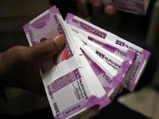 2000 Rupees Note: બેન્કમાં 2000 રૂપિયાની નોટ જમા કરાવતા સમયે નકલી નીકળે તો !, થઇ શકે છે આ કાયદાકીય કાર્યવાહી