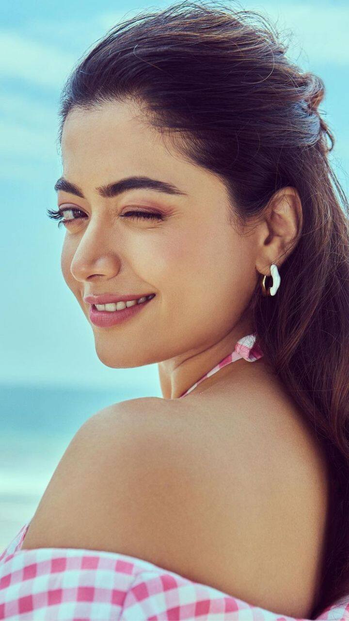 இன்ஸ்டாகிராமில் ஒரு புகைப்படம் ஒன்றை பதிவிட்டு அதில் சில விஷயங்கள் பற்றி பேசியுள்ளார்