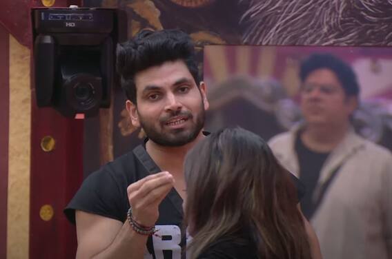 Bigg Boss 16: Tina के लिए Shalin है घटिया? बिग बॉस के घर से कौन कट लिया ?| ENT LIVE