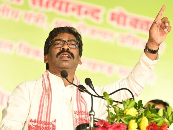 Jharkhand CM Hemant Soren announced two development projects for two districts of Santal ann Jharkhand News: सीएम सोरेन ने संताल के दो जिलों को दी विकास परियोजनाओं की सौगात, बीजेपी पर जमकर बोला हमला