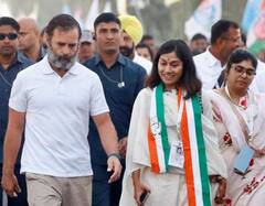 Photo : काठी न्‌ घोंगडी घेऊ द्या की रं...