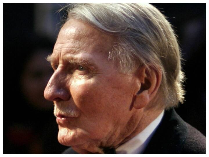 Harry Potter Carry On star Leslie Phillips died at the age of 98 in sleep Leslie Phillips Died: 'हैरी पॉटर' स्टार लेस्ली फिलिप्स का 98 साल की उम्र में निधन, सोते हुए दुनिया को कहा अलविदा