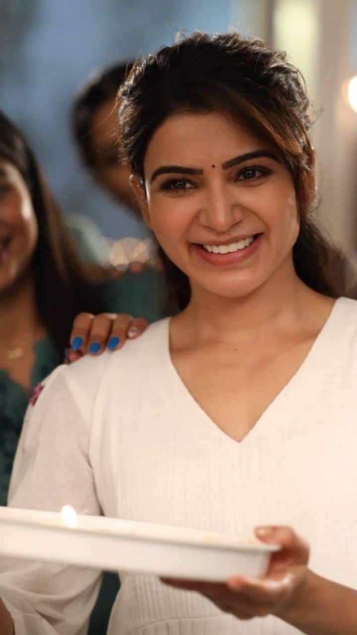 யசோதா திரைப்படத்தை இயக்குநர் ஹரிஹரிஷ் இயக்கியுள்ளார்