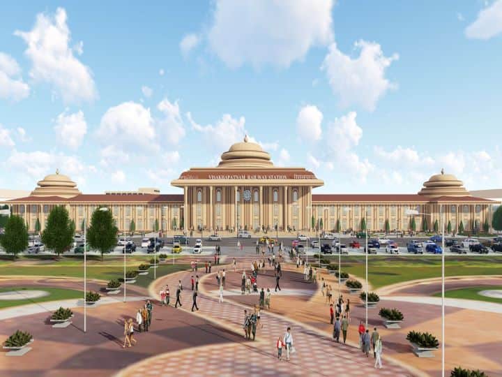 प्रधानमंत्री मोदी इस दौरान शनिवार यानी 12 नवंबर, 2022 को आंध्र प्रदेश के विशाखापट्टनम में होंगे. इस दिन पीएम मोदी यहां विशाखापट्टनम रेलवे स्टेशन के रीडेवलपमेंट प्रोजेक्ट की नींव रखेंगे. इस प्रोजेक्ट को लेकर रेलवे ने जानकारी दी है कि 450 करोड़ रुपये की लागत से इसका रीडेवलपमेंट किया जा रहा है.